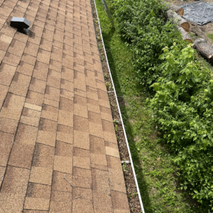 gutter cleaning services in Carmel